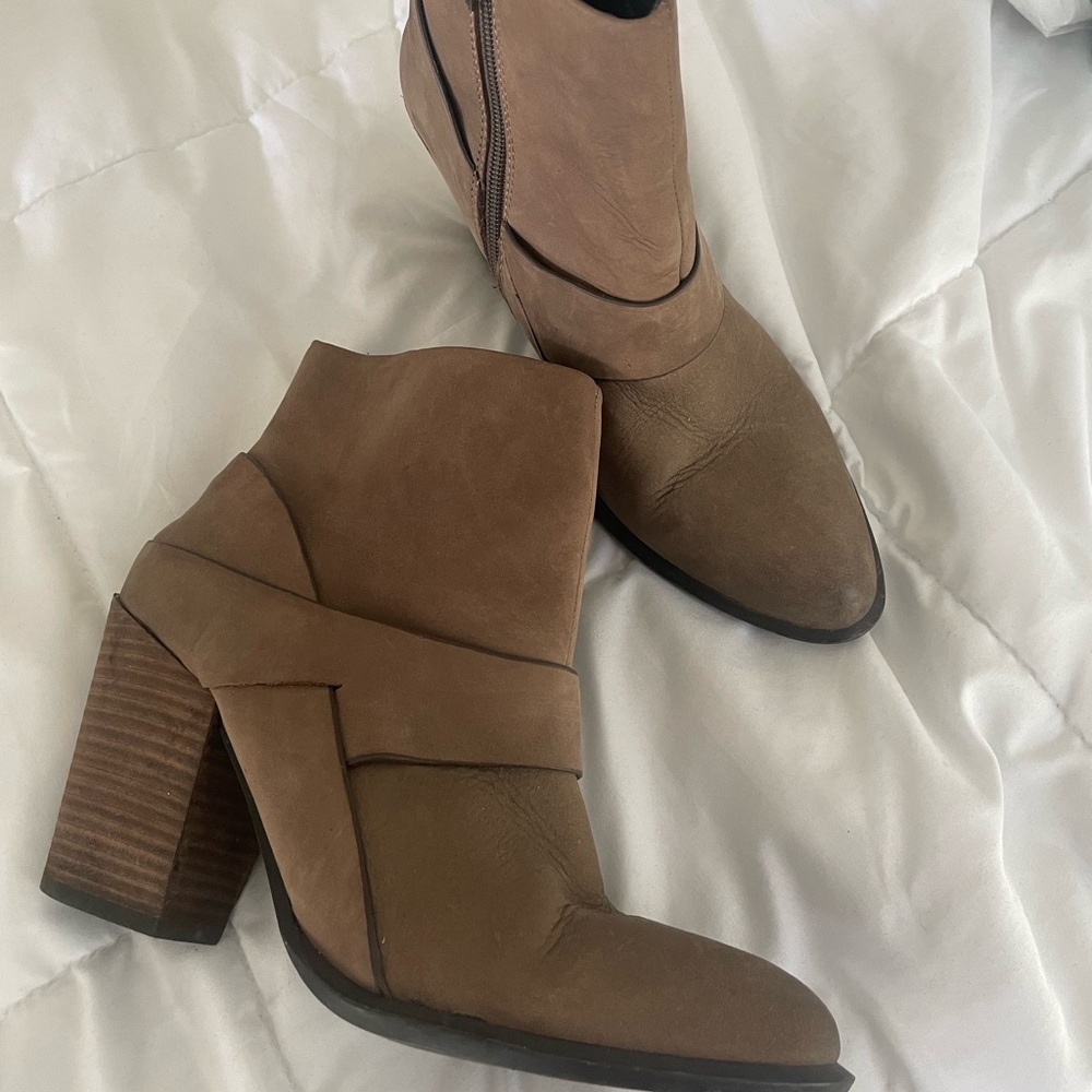 Aldo brown heel boot - size 7.5 women